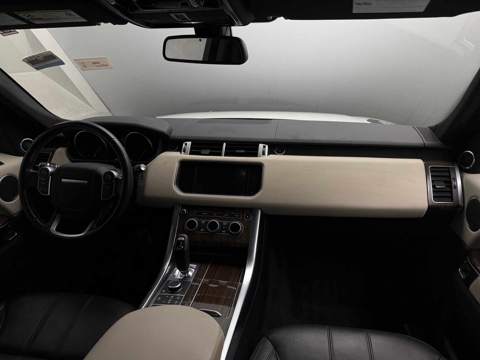 Thumbnail: 2016 Land Rover Range Rover Sport - 3