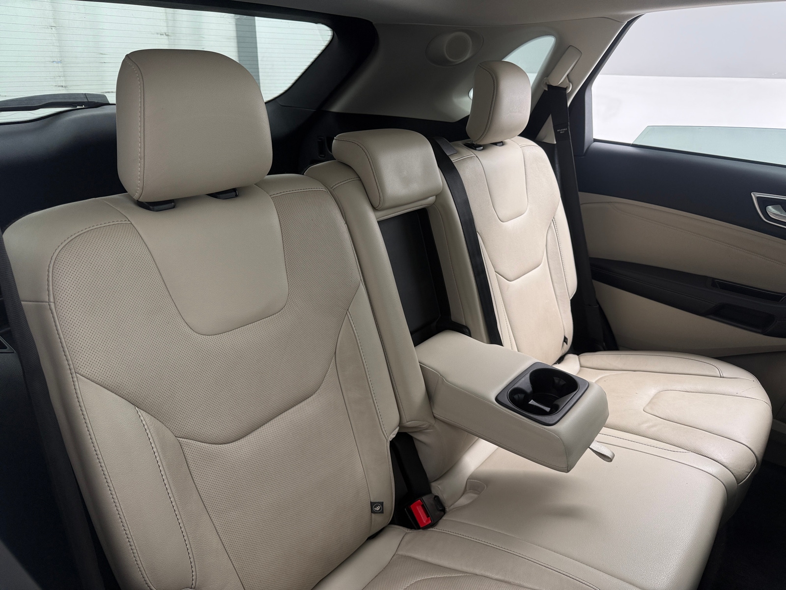 Thumbnail: 2016 Ford Edge - 5