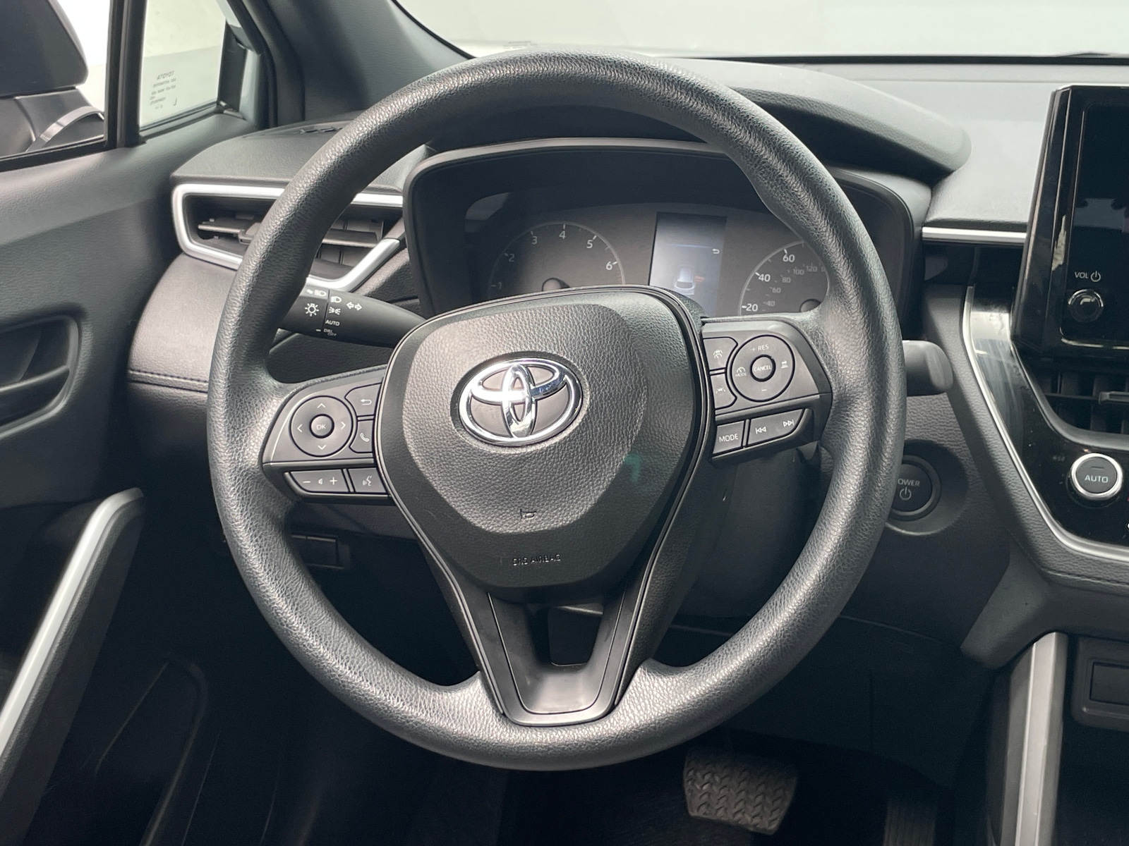 Thumbnail: 2025 Toyota Corolla Cross - 5