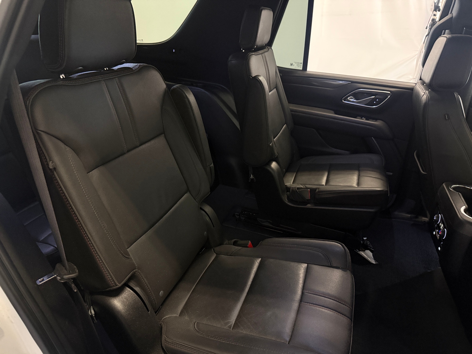 Thumbnail: 2023 Chevrolet Tahoe - 5