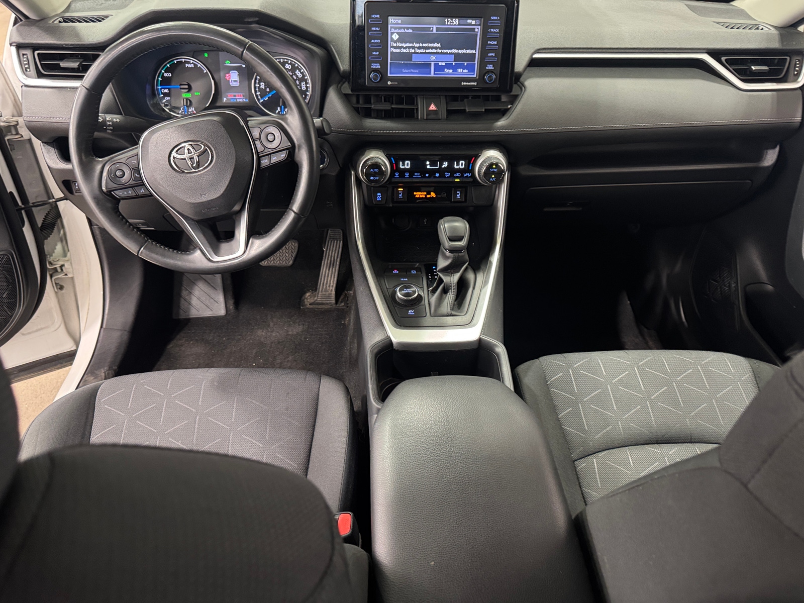 Thumbnail: 2022 Toyota RAV4 - 3