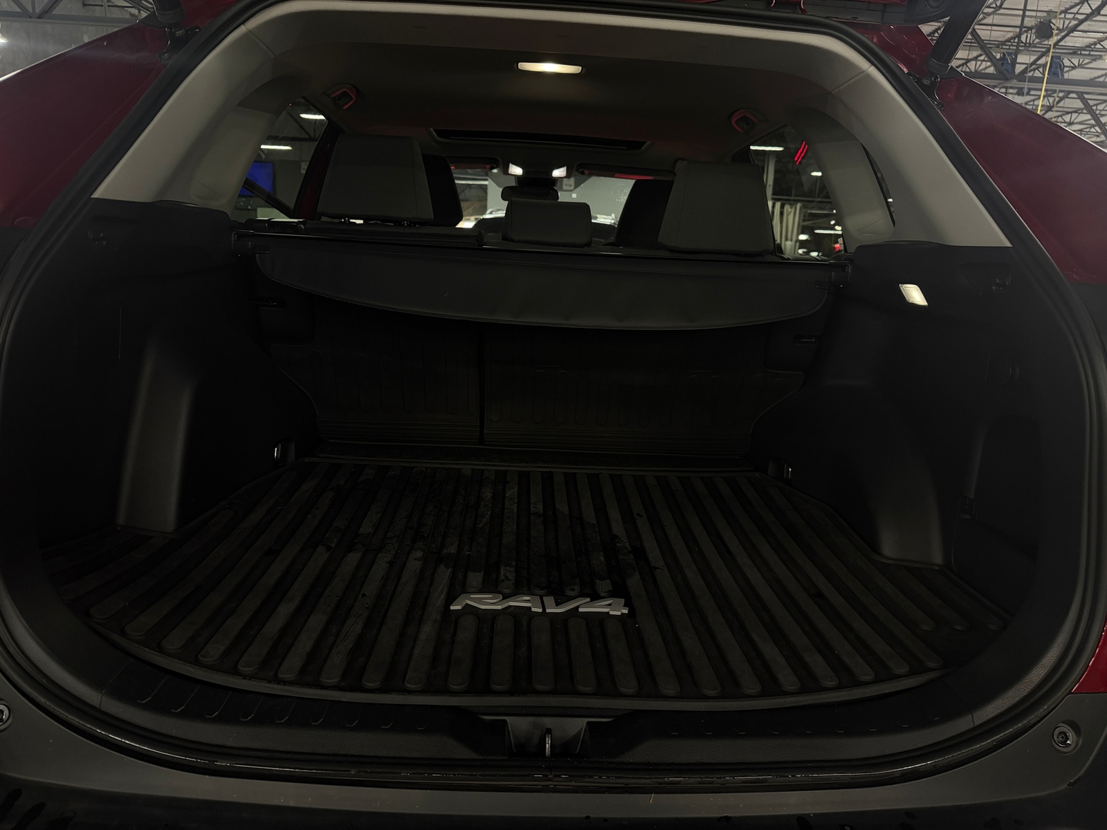 Thumbnail: 2022 Toyota RAV4 - 7