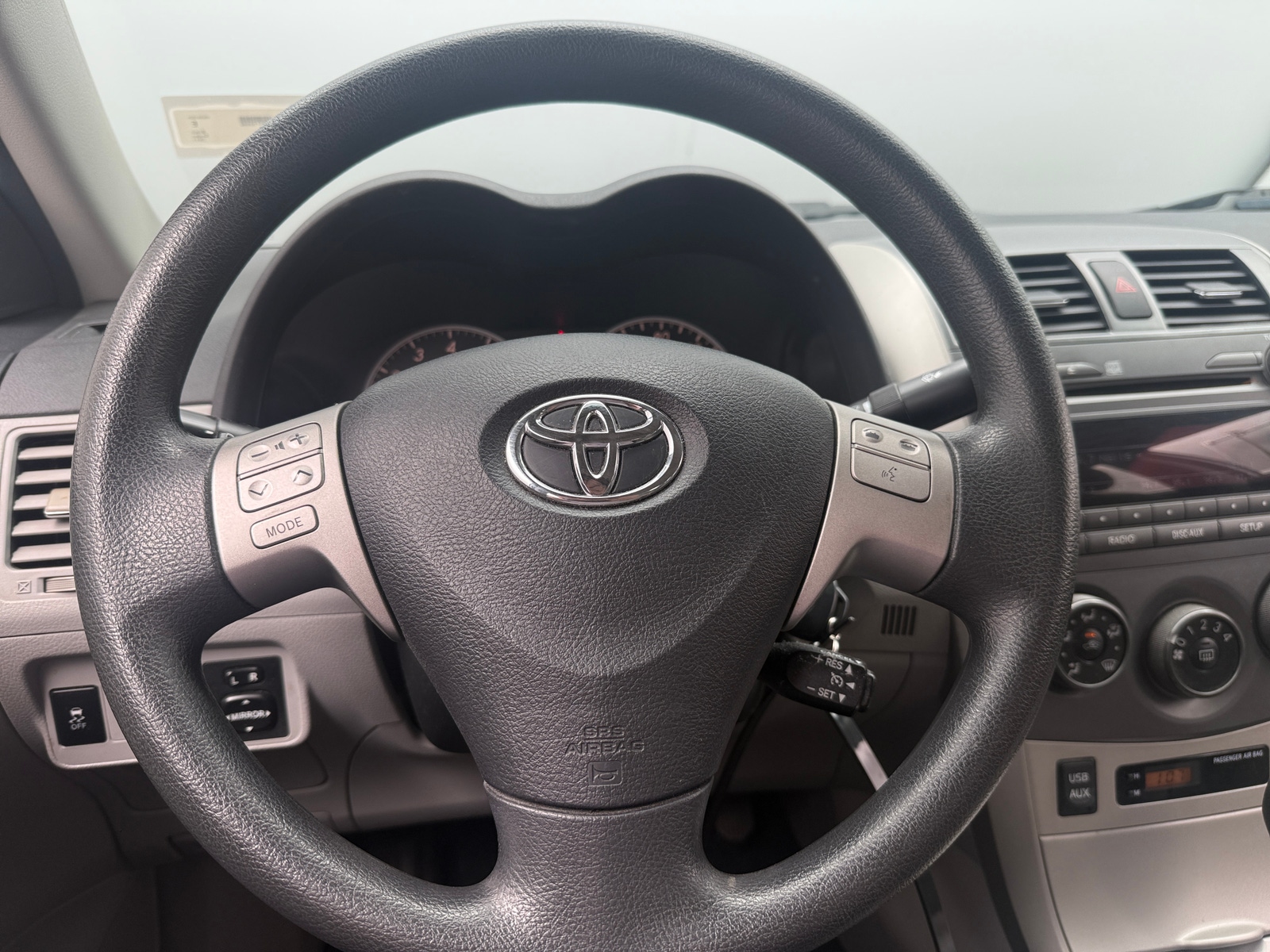 Thumbnail: 2011 Toyota Corolla - 5