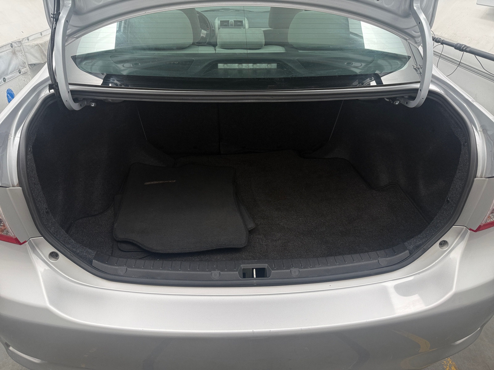 Thumbnail: 2011 Toyota Corolla - 7