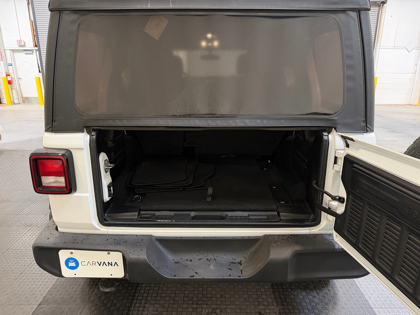 Thumbnail: 2022 Jeep Wrangler - 7