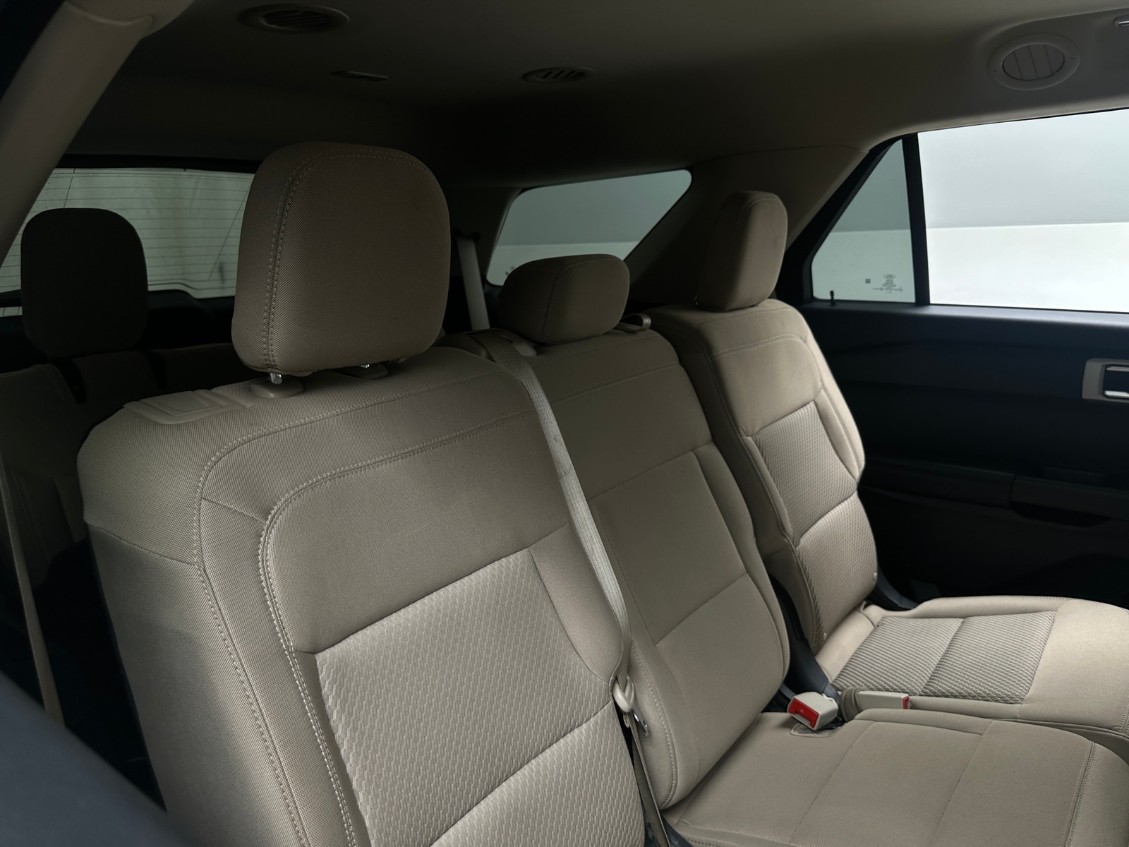 Thumbnail: 2021 Ford Explorer - 6