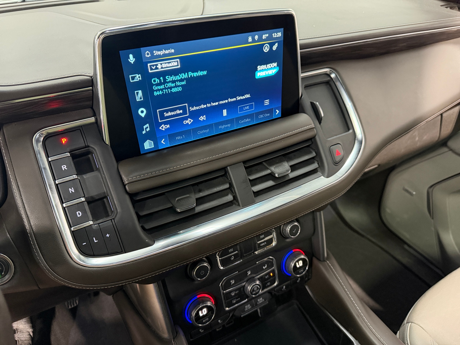 Thumbnail: 2022 Chevrolet Tahoe - 3
