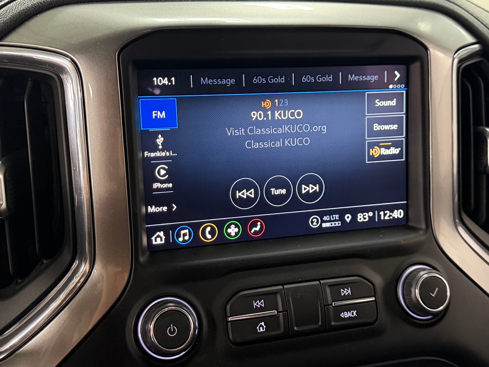 Thumbnail: 2021 Chevrolet Silverado 1500 - 4
