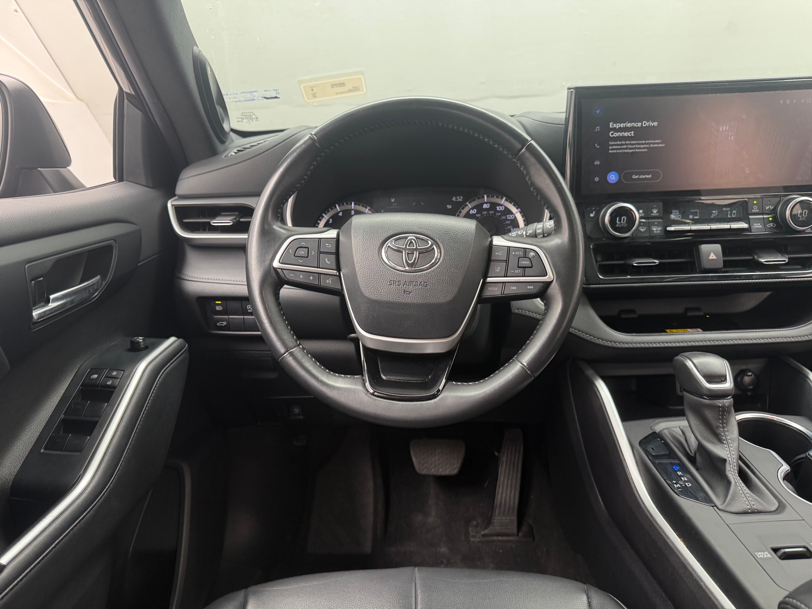 Thumbnail: 2024 Toyota Highlander - 5