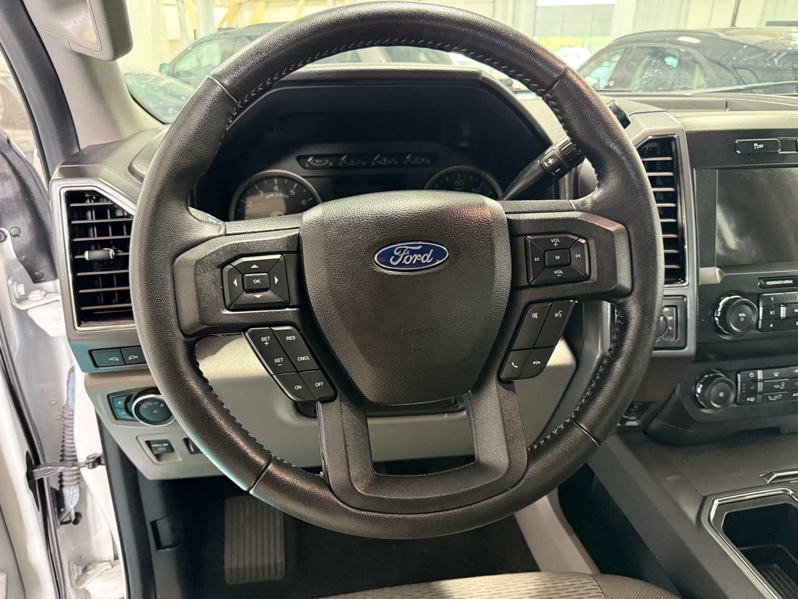 Thumbnail: 2020 Ford Econoline - 5