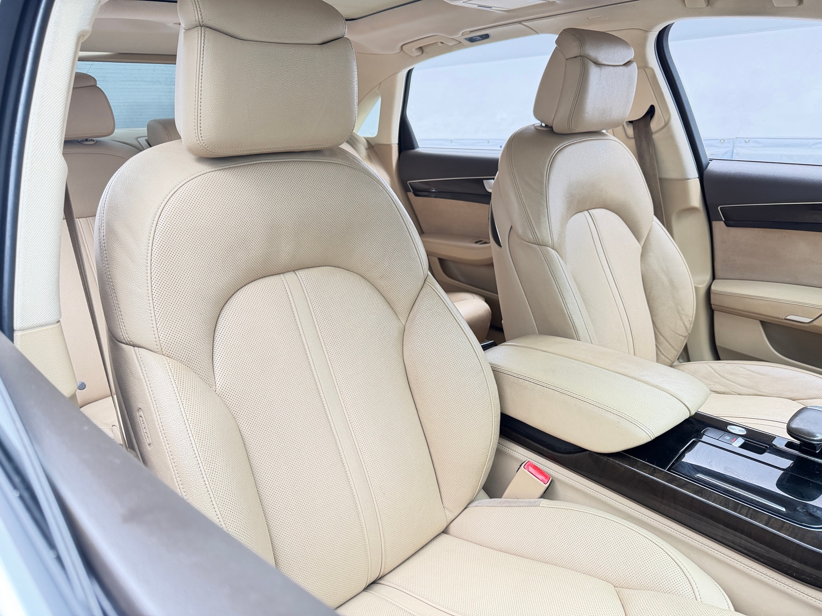 Thumbnail: 2016 Audi A8 - 2