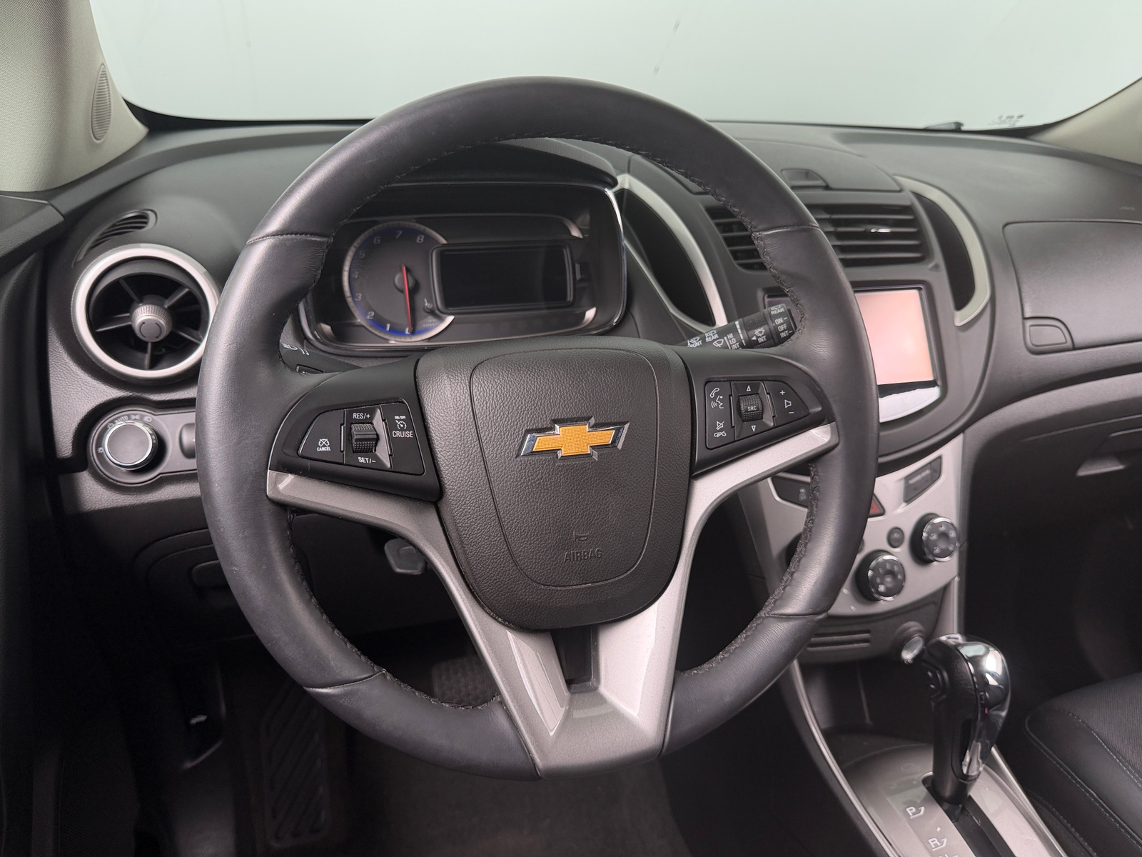 Thumbnail: 2016 Chevrolet Trax - 4