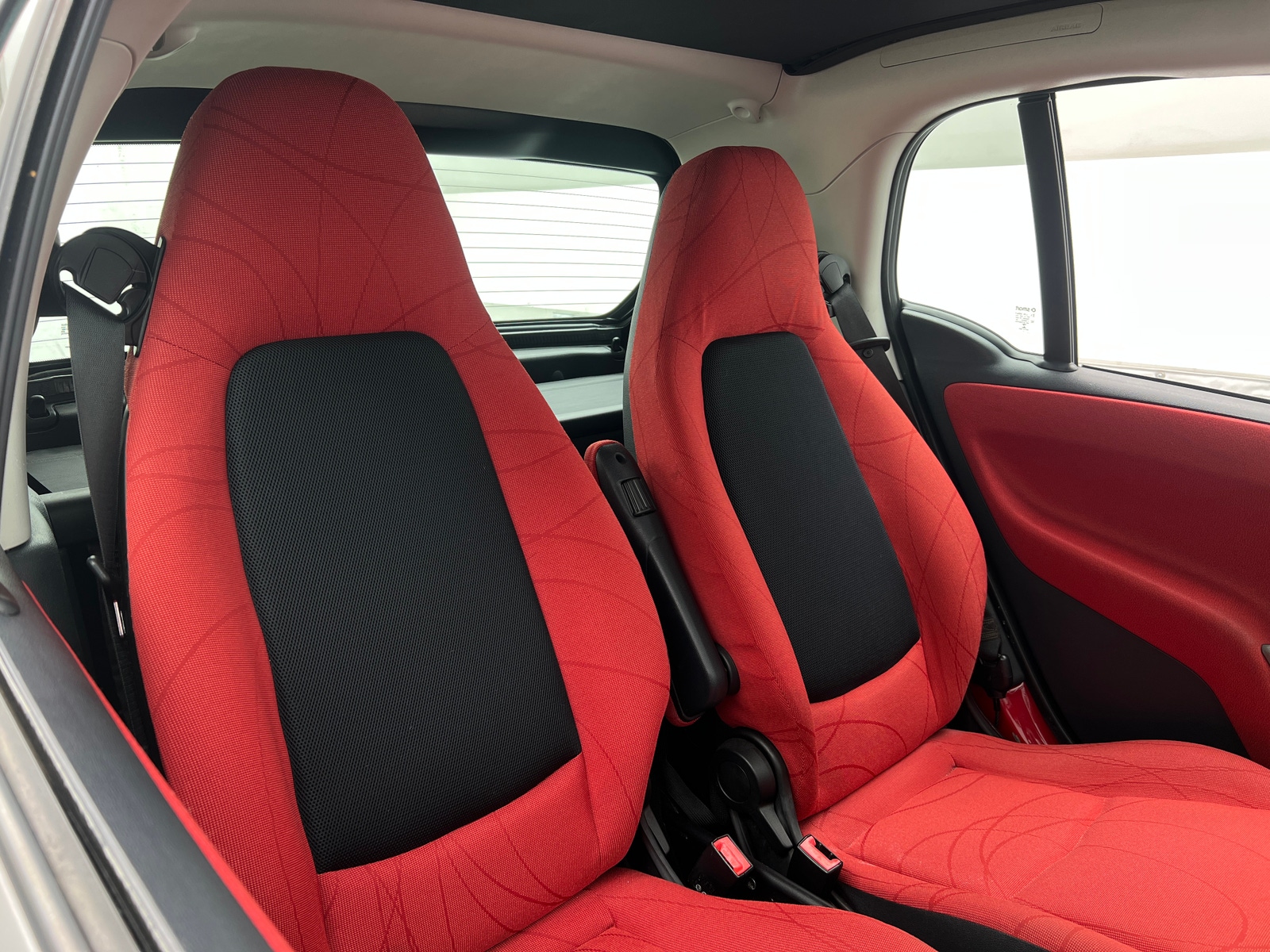 Thumbnail: 2016 smart fortwo - 2