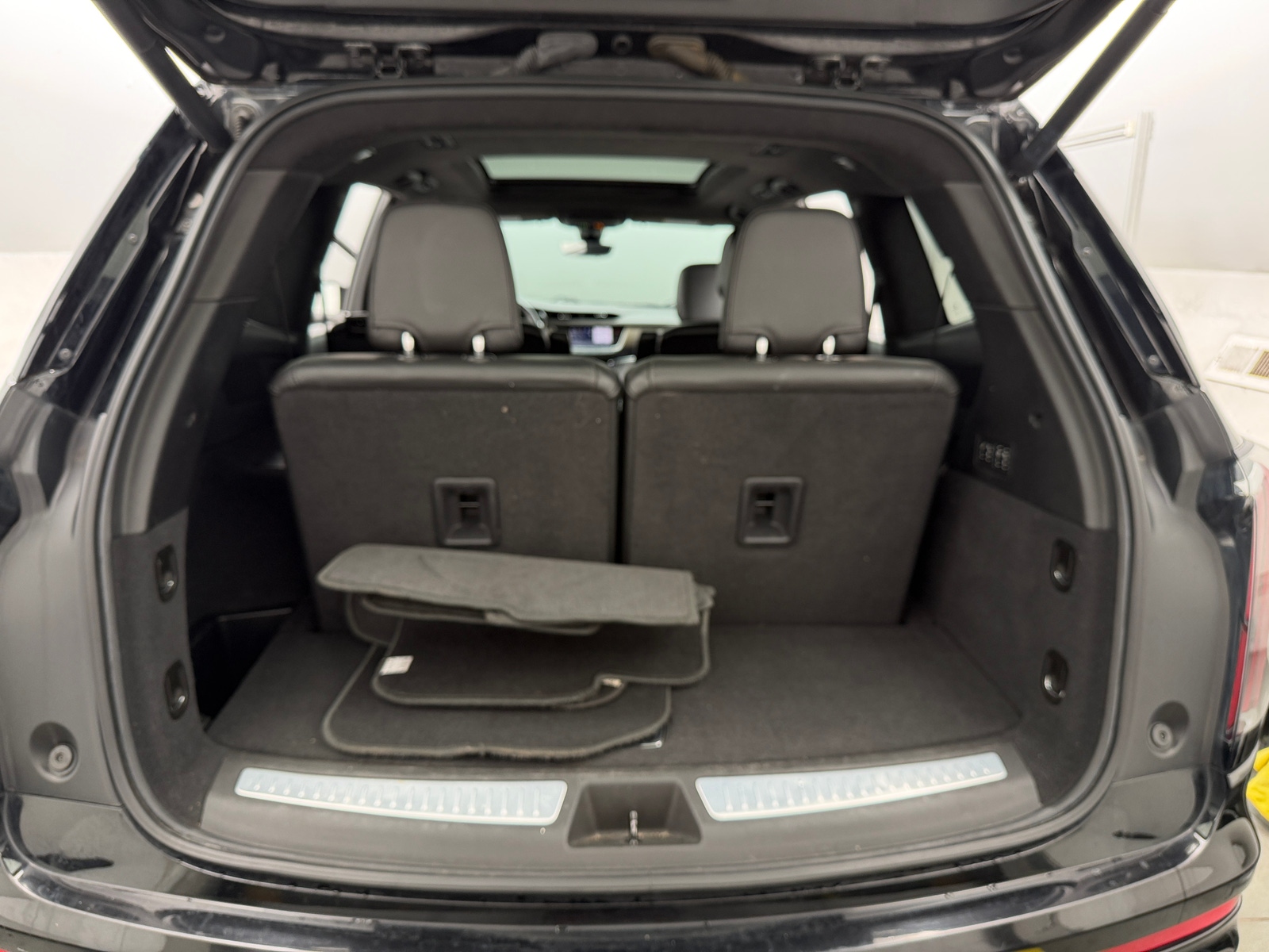 Thumbnail: 2020 Cadillac XT6 - 6