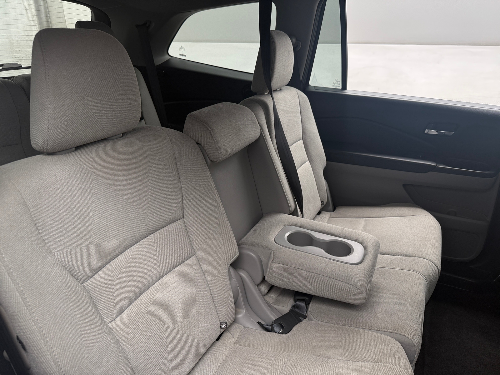 Thumbnail: 2016 Honda Pilot - 6