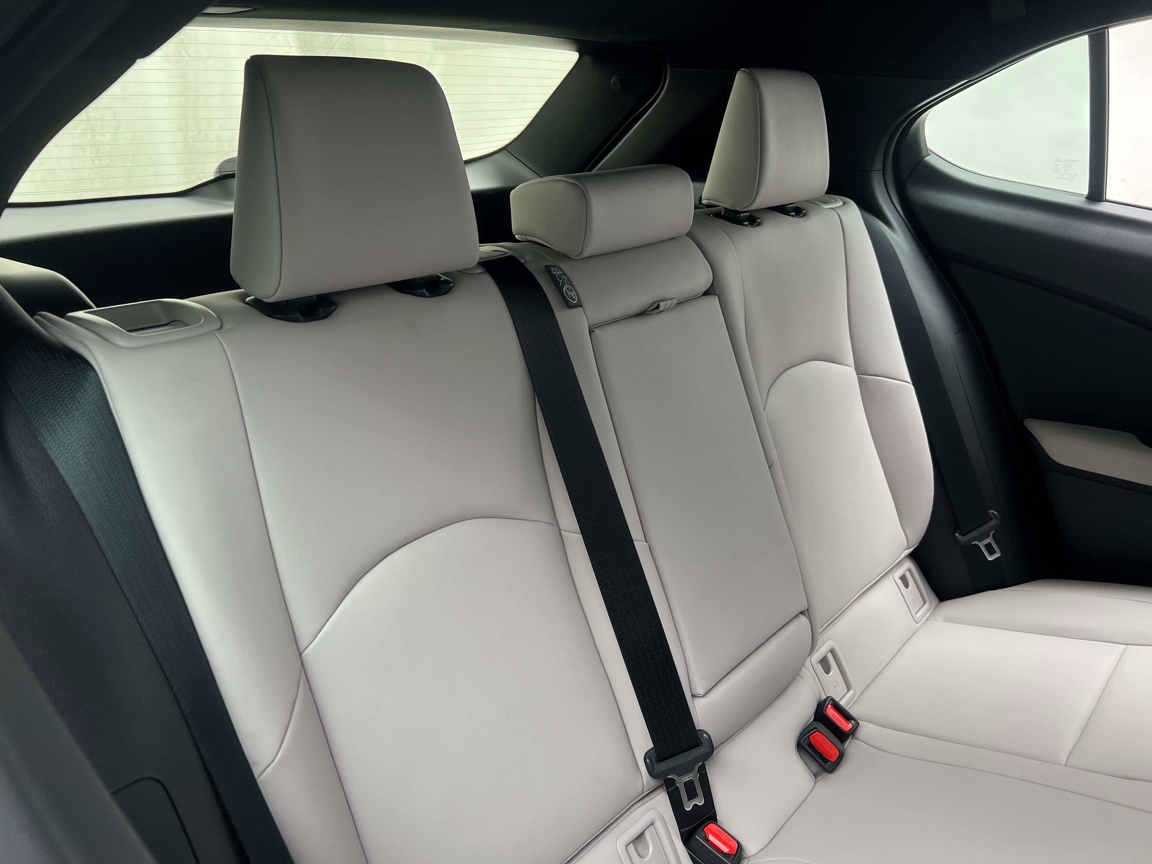 2025 Lexus UX Hybrid