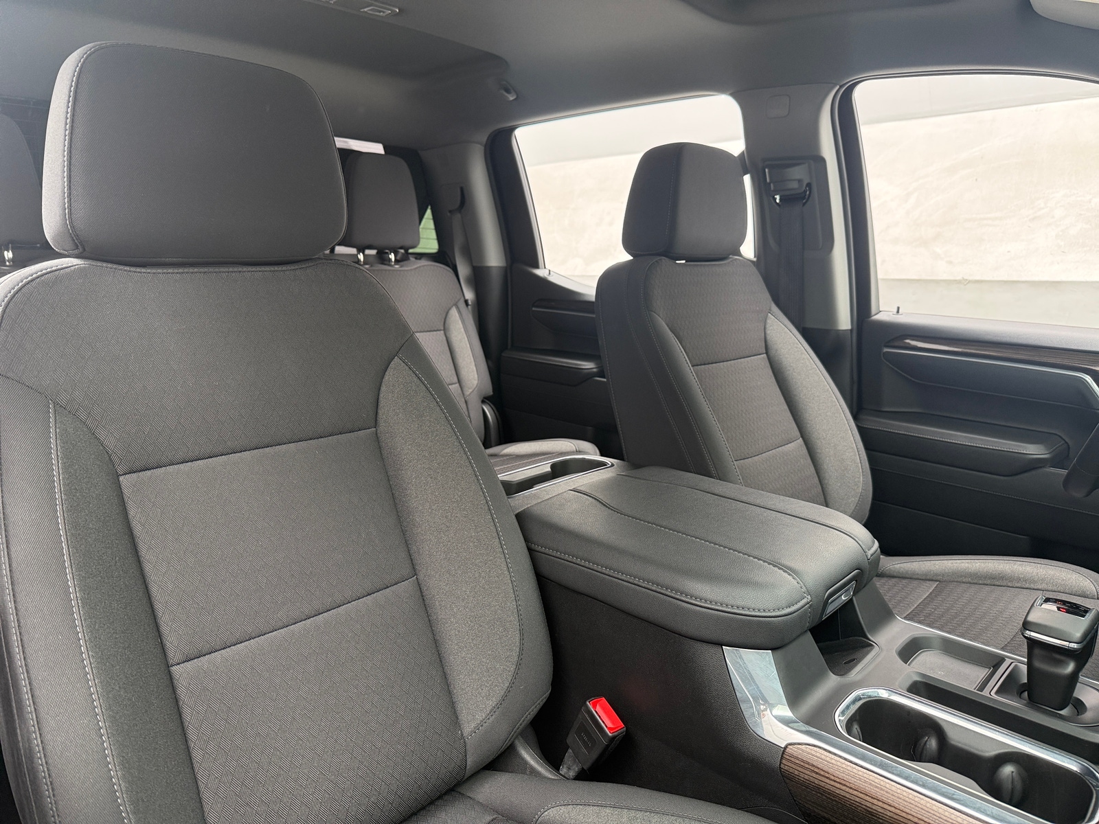 Thumbnail: 2025 Chevrolet Silverado 1500 - 2
