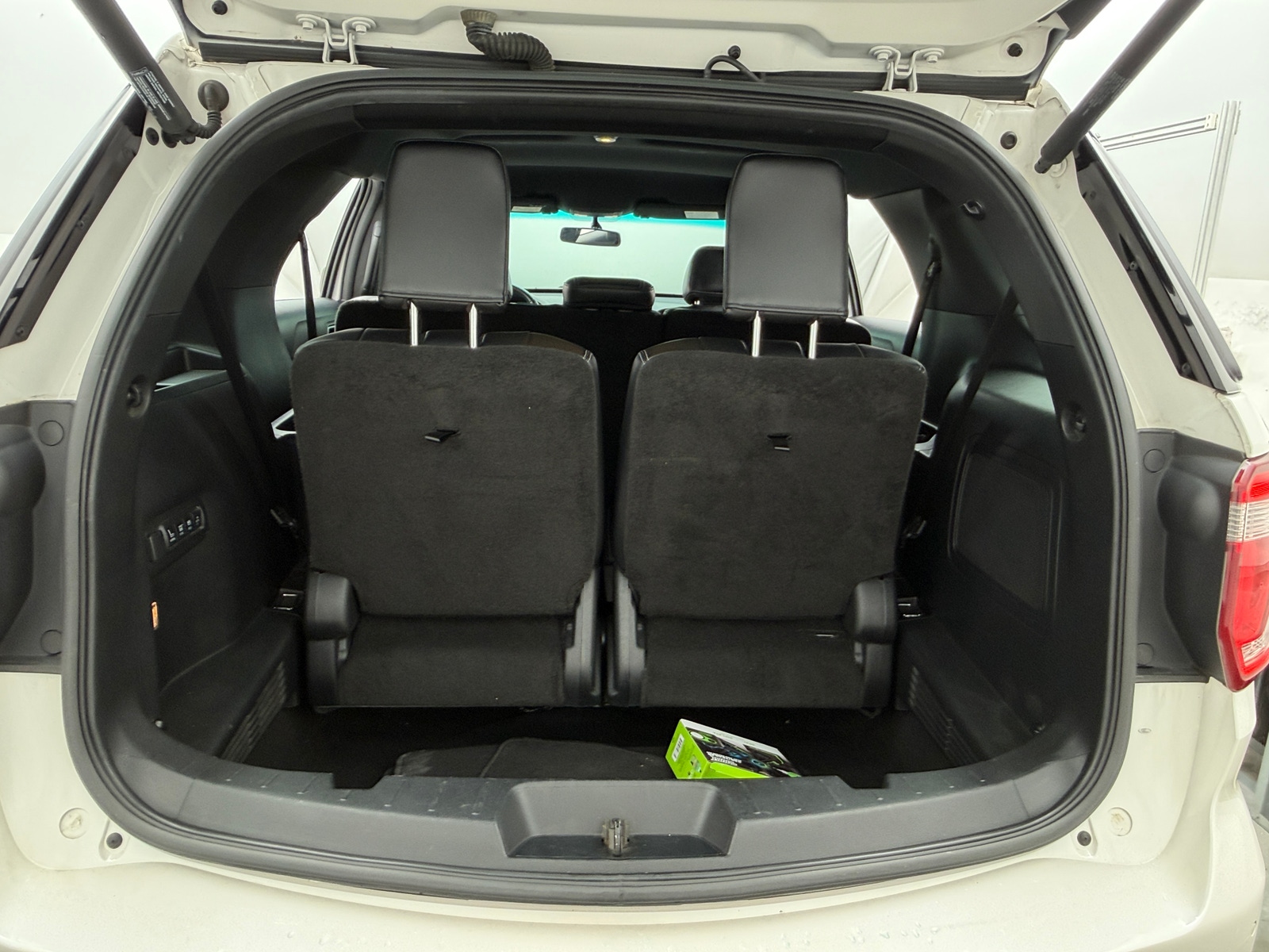 Thumbnail: 2016 Ford Explorer - 6