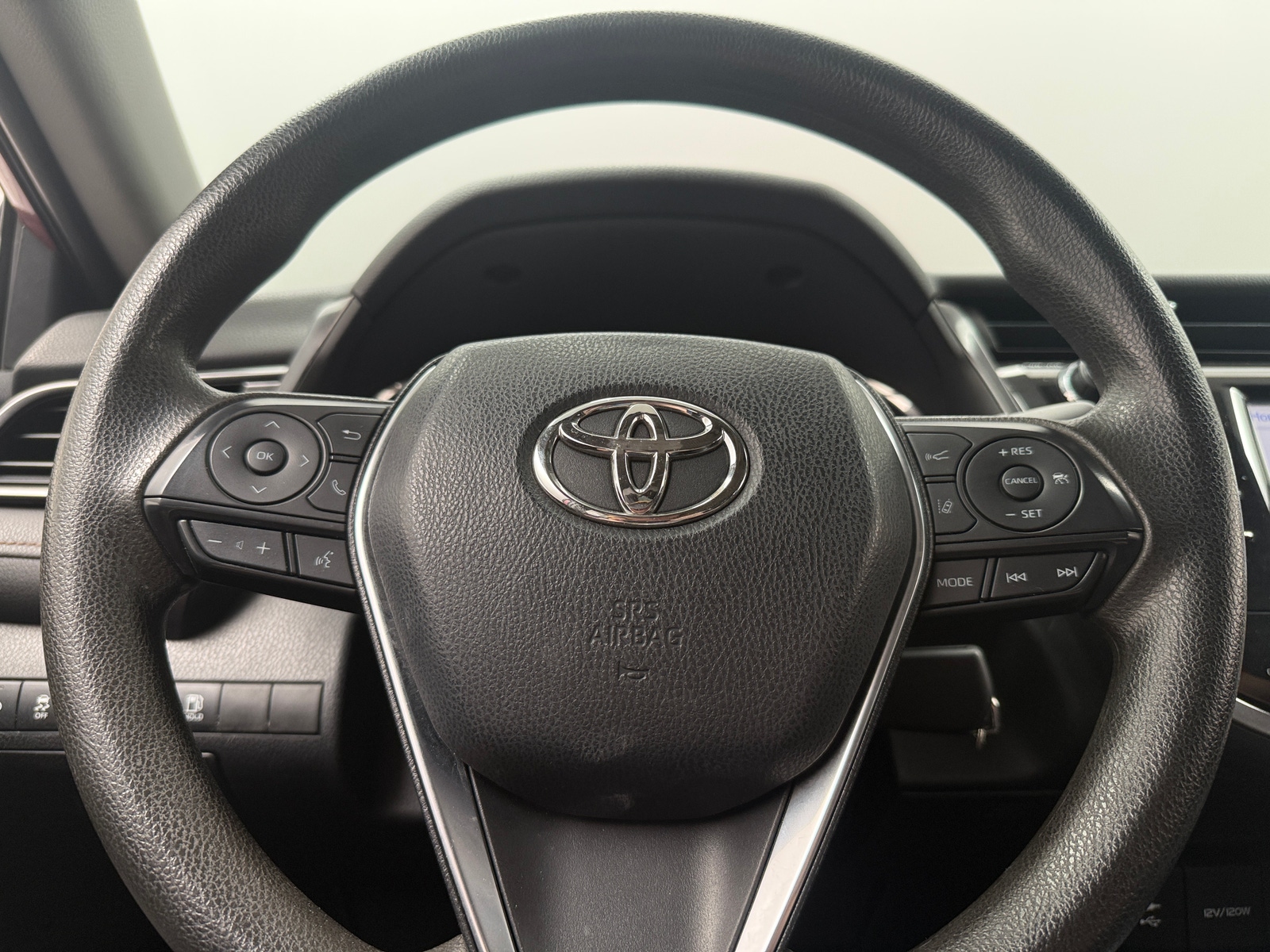 Thumbnail: 2019 Toyota Camry - 5