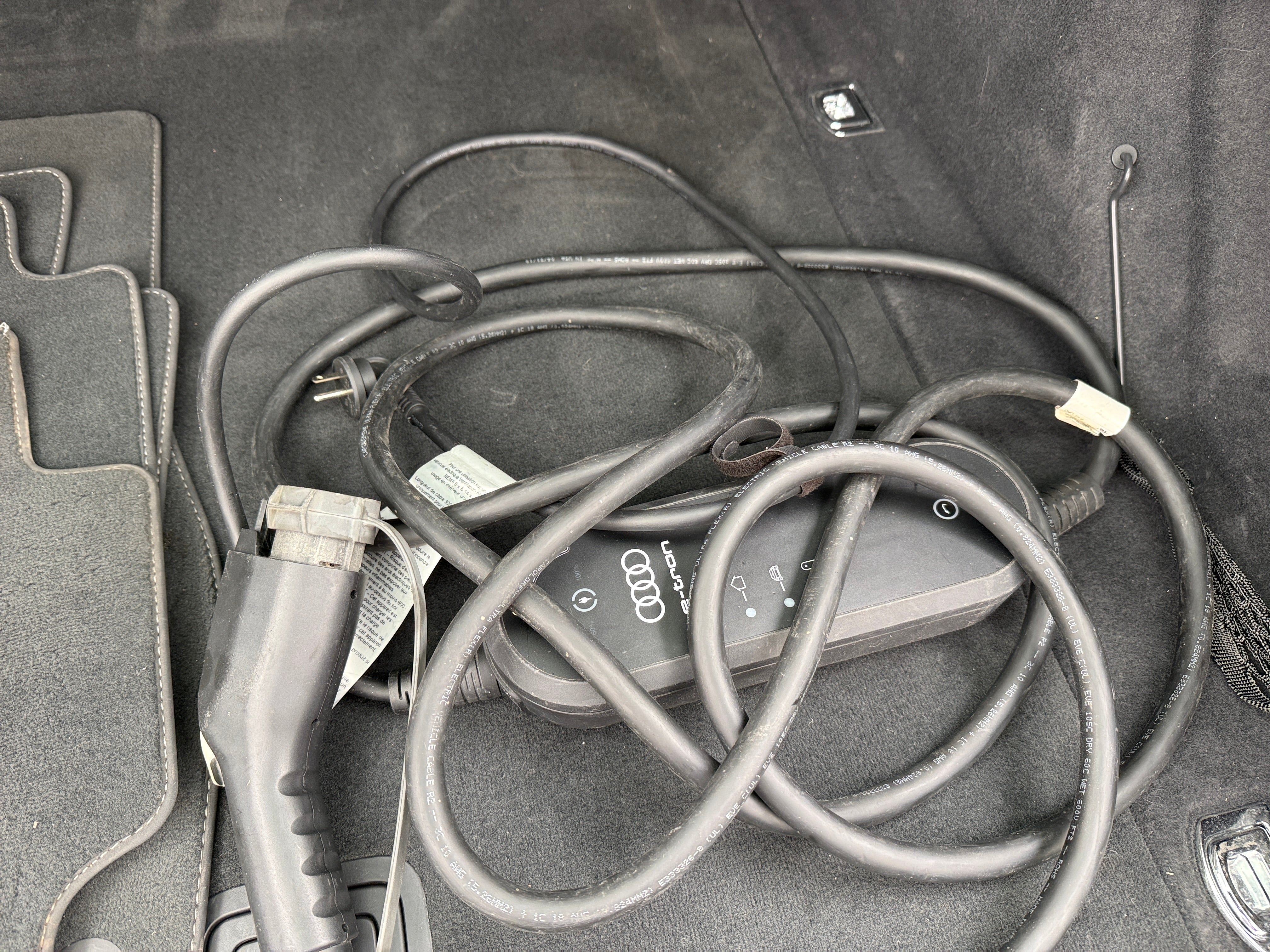 2019 Audi e-tron Premium Plus