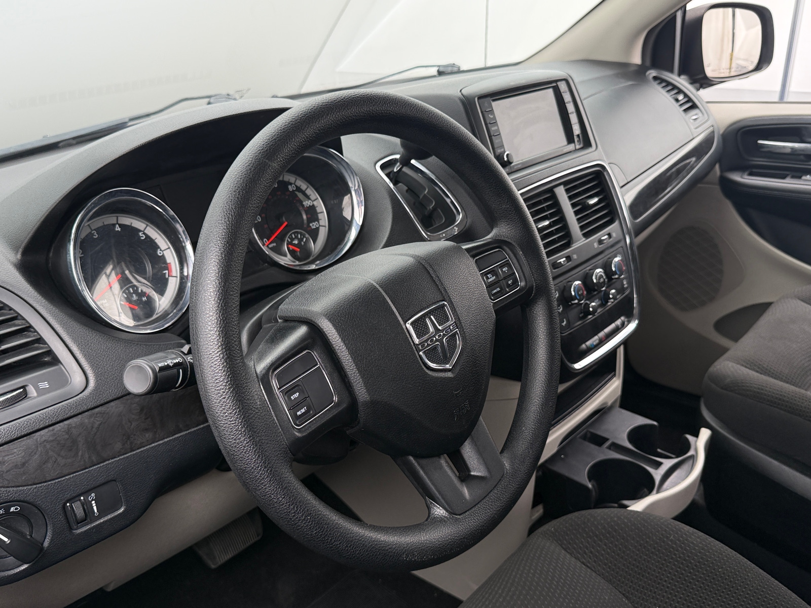 Thumbnail: 2019 Dodge Grand Caravan - 5