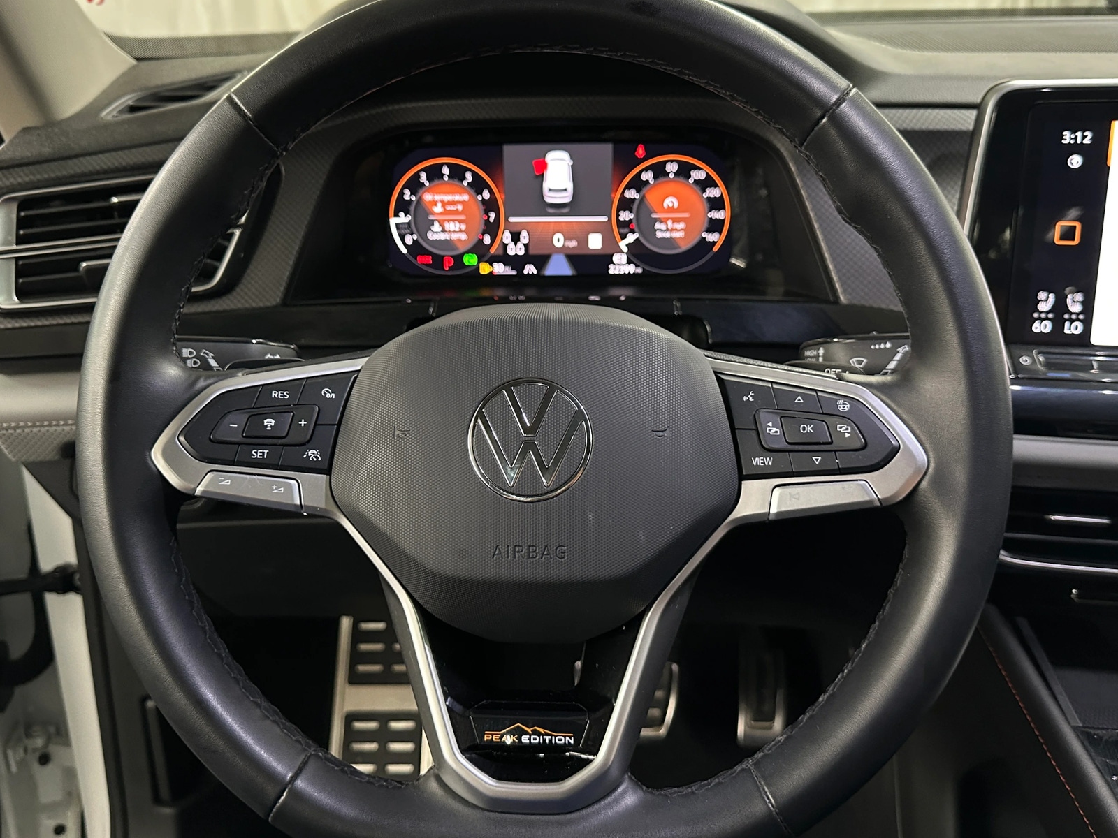 Thumbnail: 2024 Volkswagen Atlas - 4