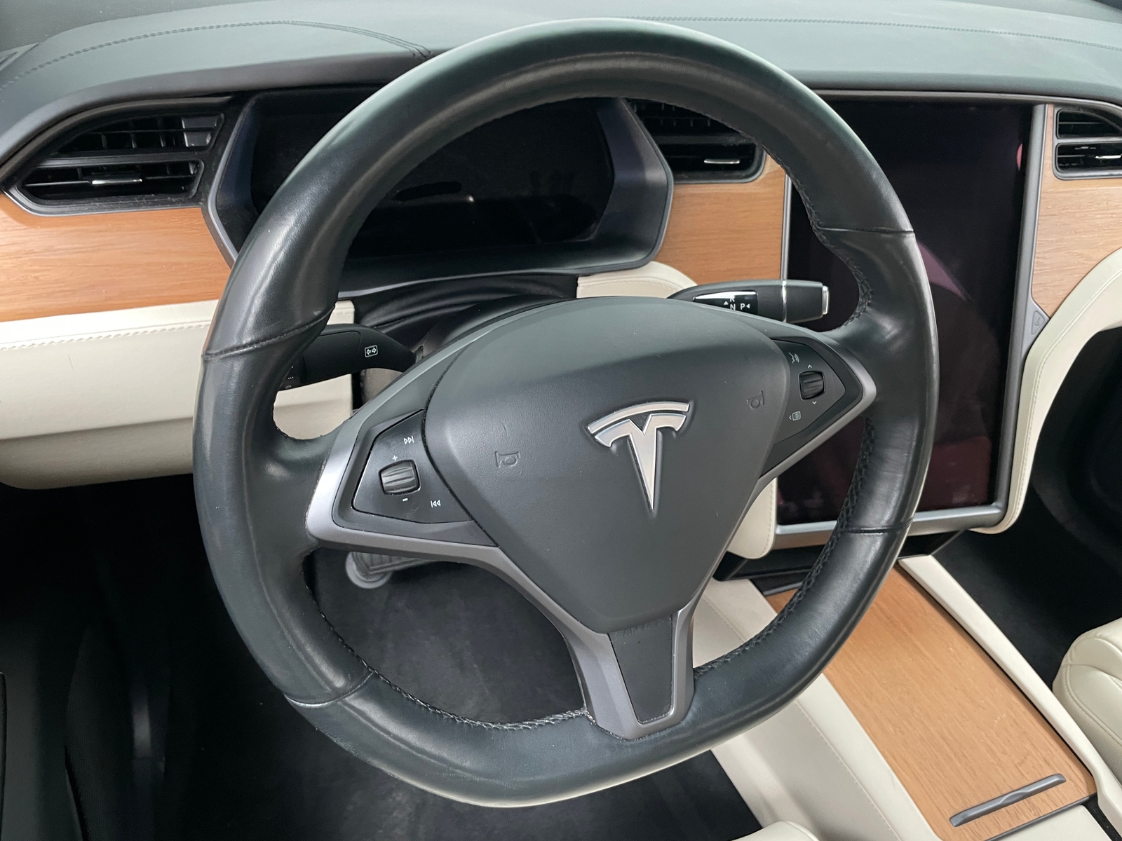 Thumbnail: 2020 Tesla Model X - 4