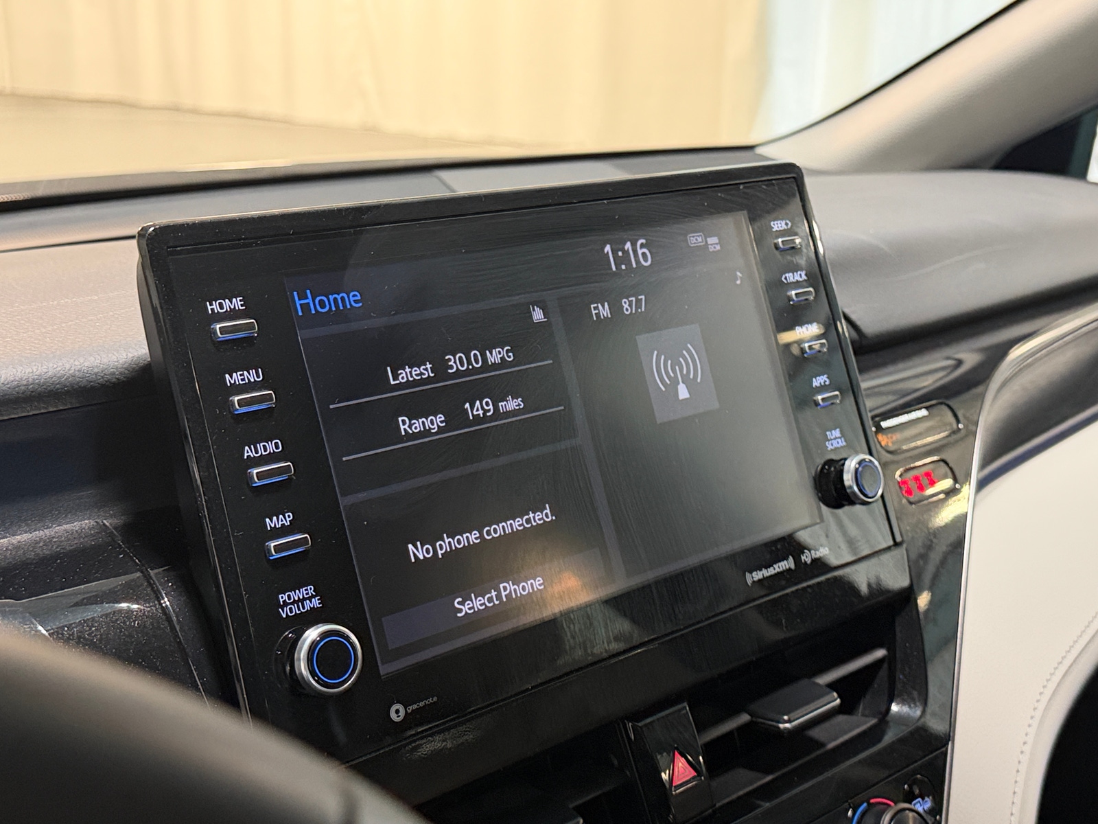 Thumbnail: 2024 Toyota Camry - 3