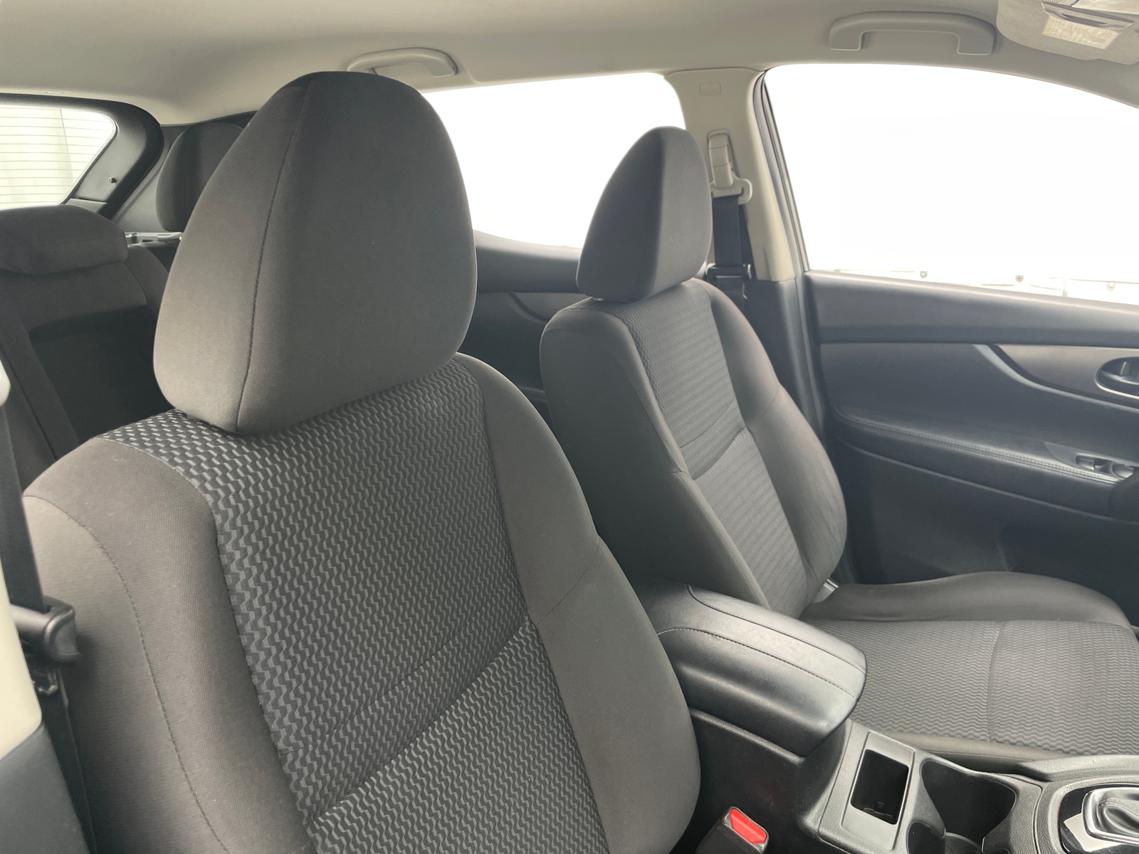 Thumbnail: 2020 Nissan Rogue Sport - 2