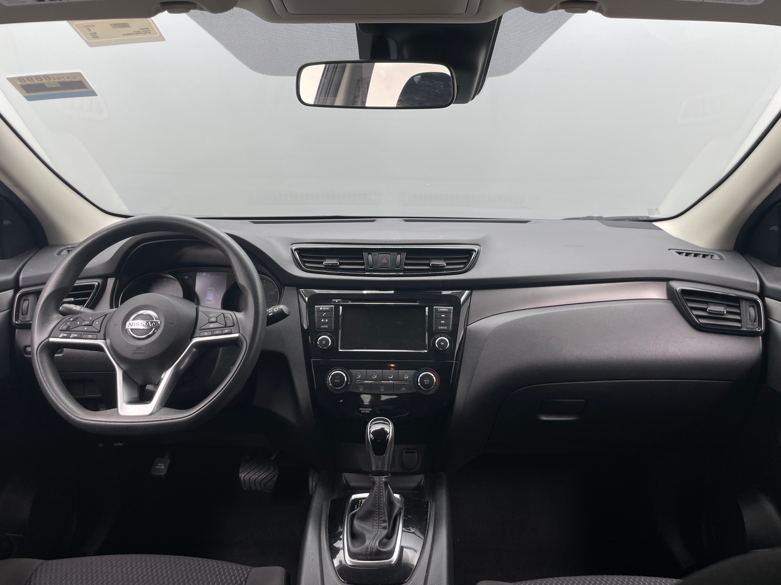 Thumbnail: 2020 Nissan Rogue Sport - 3