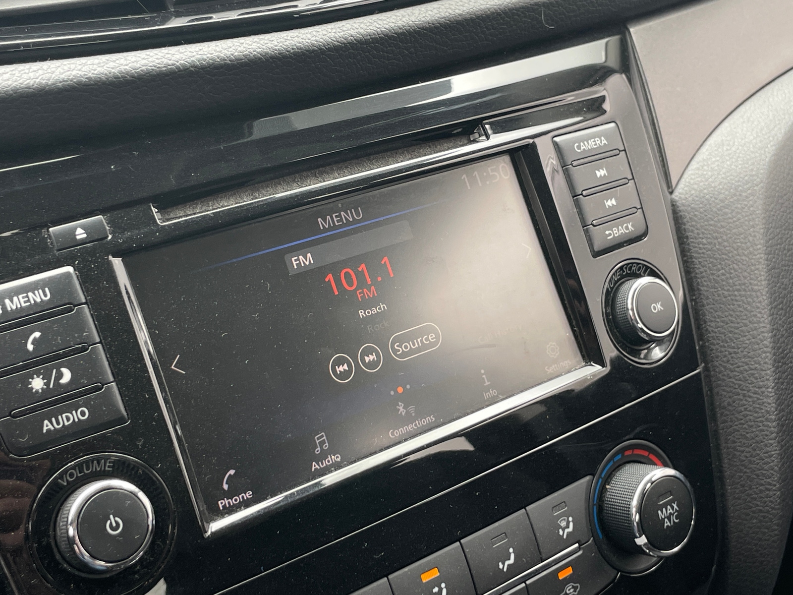 Thumbnail: 2020 Nissan Rogue Sport - 4