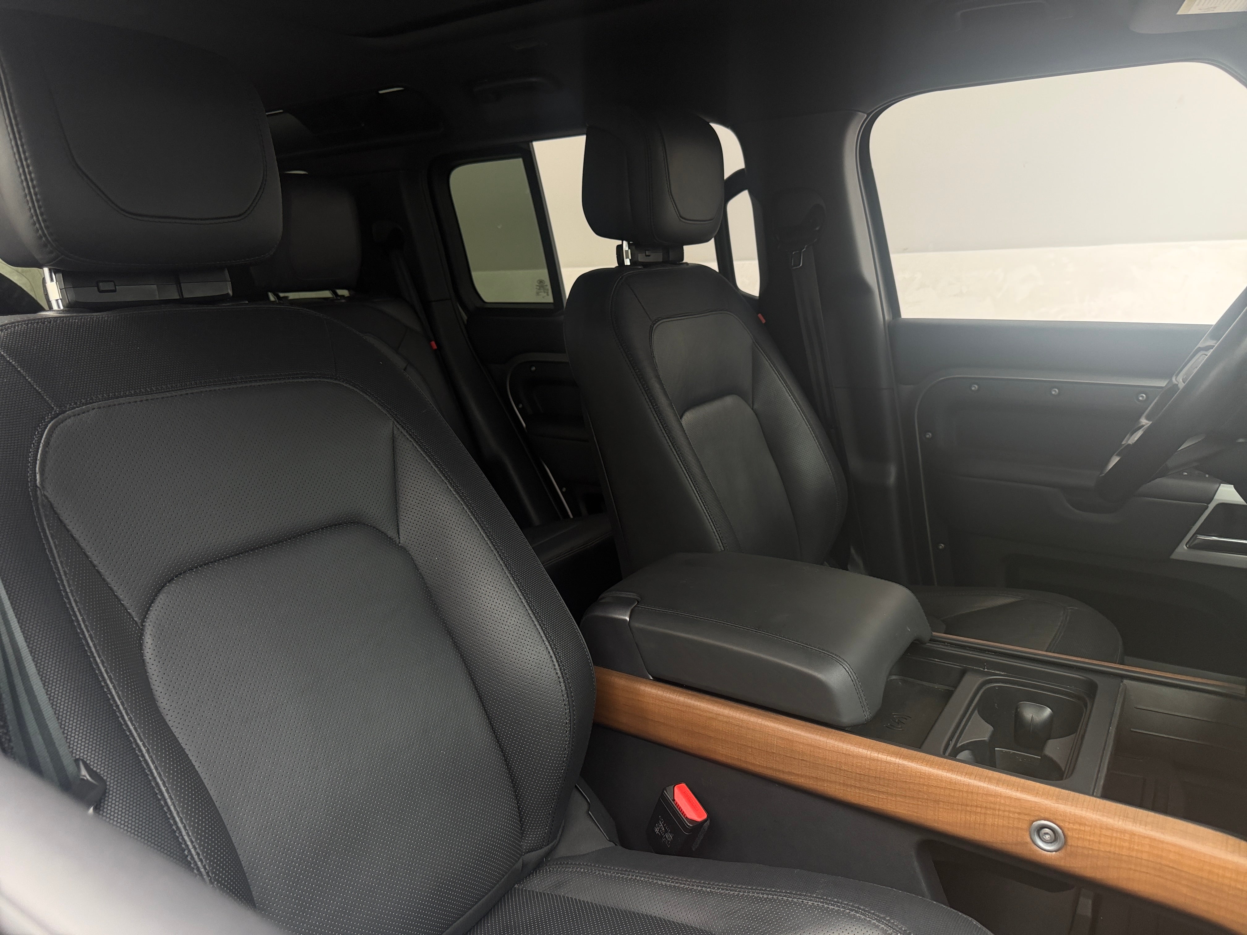 2023 Land Rover Defender