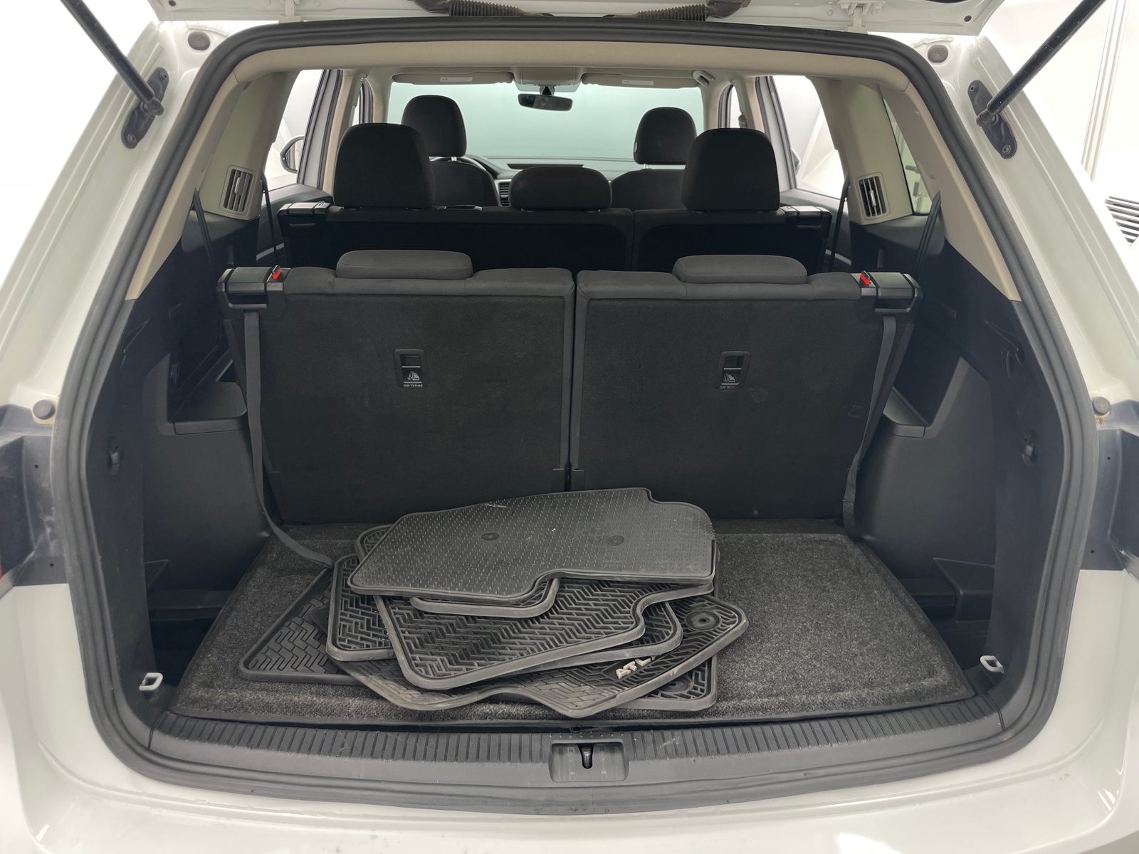 Thumbnail: 2019 Volkswagen Atlas - 7