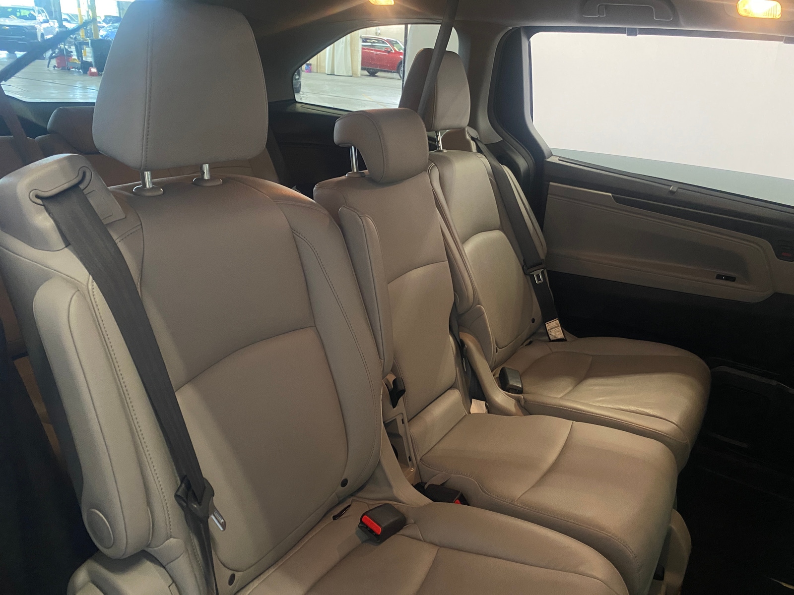 Thumbnail: 2018 Honda Odyssey - 5