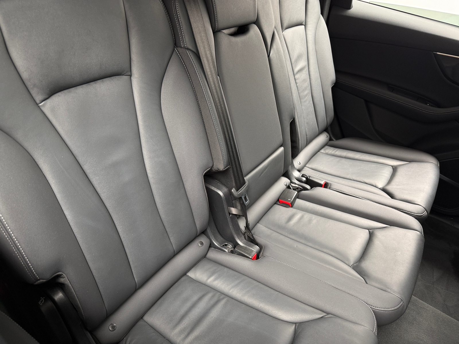 Thumbnail: 2025 Audi Q7 - 6