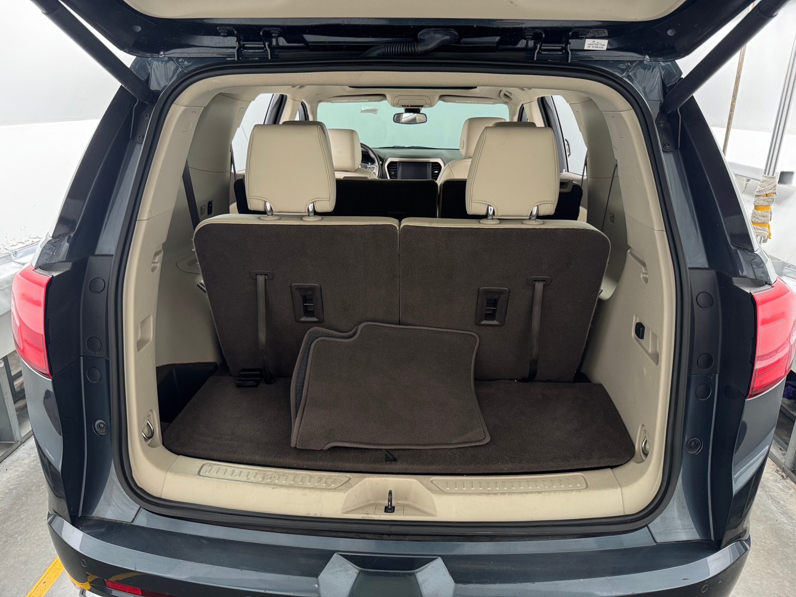 Thumbnail: 2019 GMC Acadia - 6
