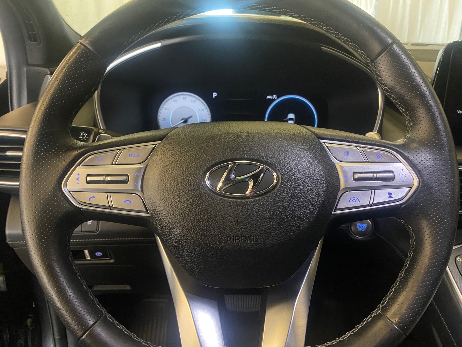 Thumbnail: 2023 Hyundai Santa Fe - 4