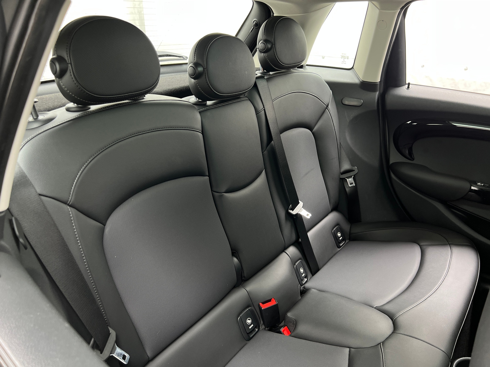 Thumbnail: 2020 MINI Cooper Hardtop - 5