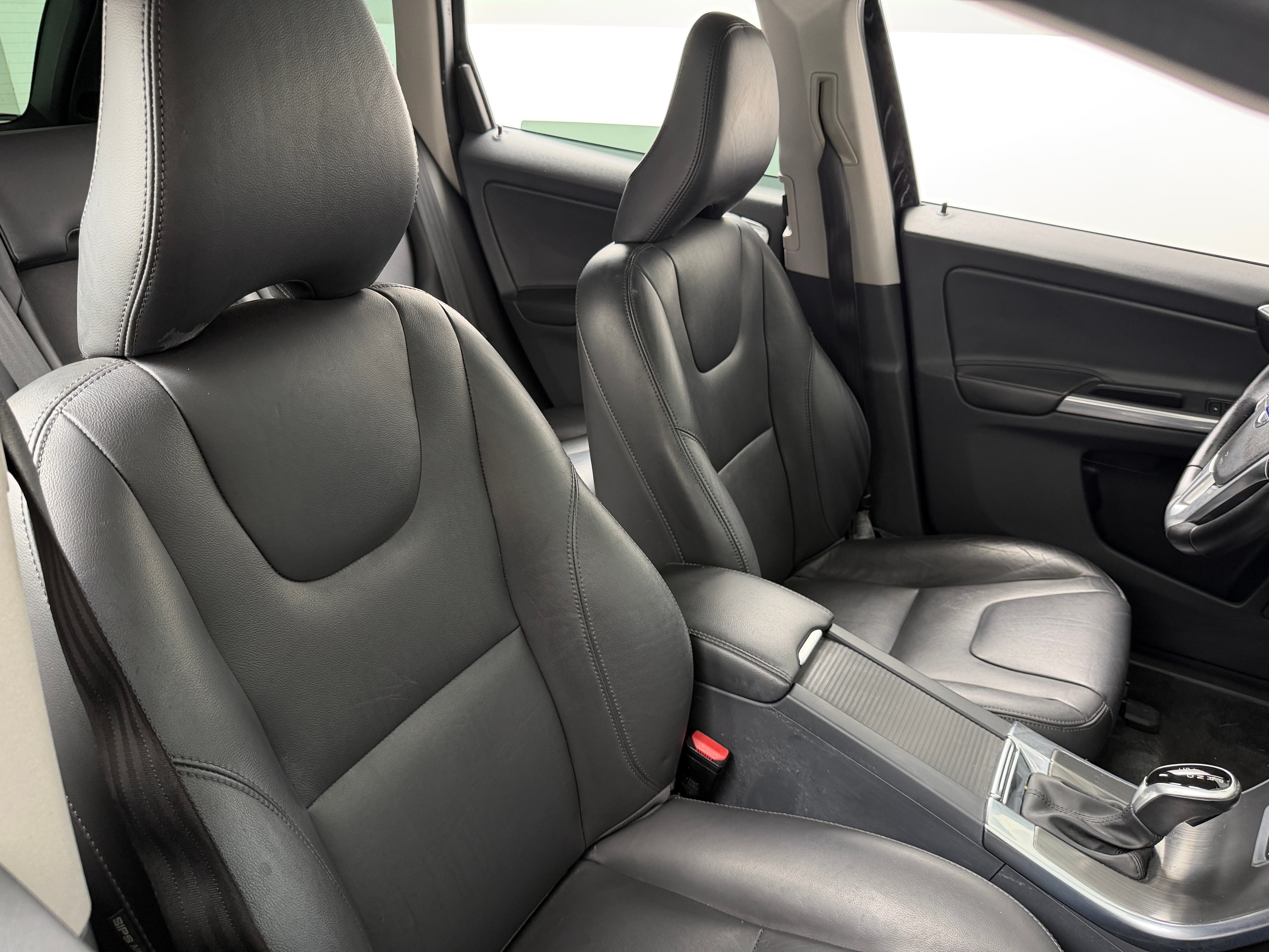 2016 Volvo XC60