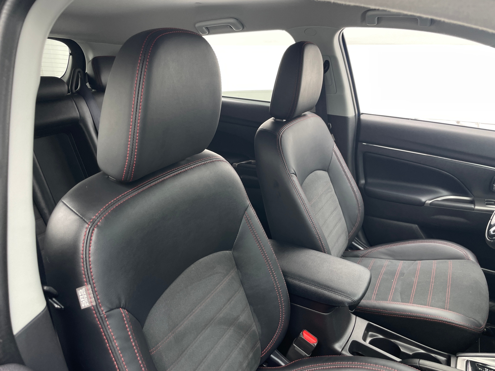 Thumbnail: 2022 Mitsubishi Outlander Sport - 2