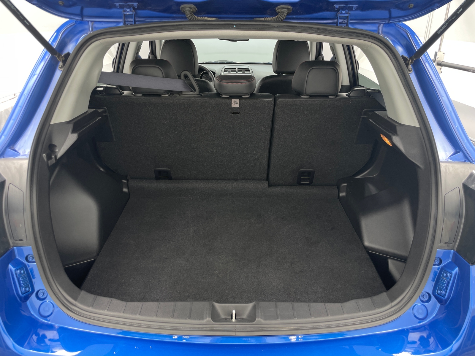 Thumbnail: 2022 Mitsubishi Outlander Sport - 7