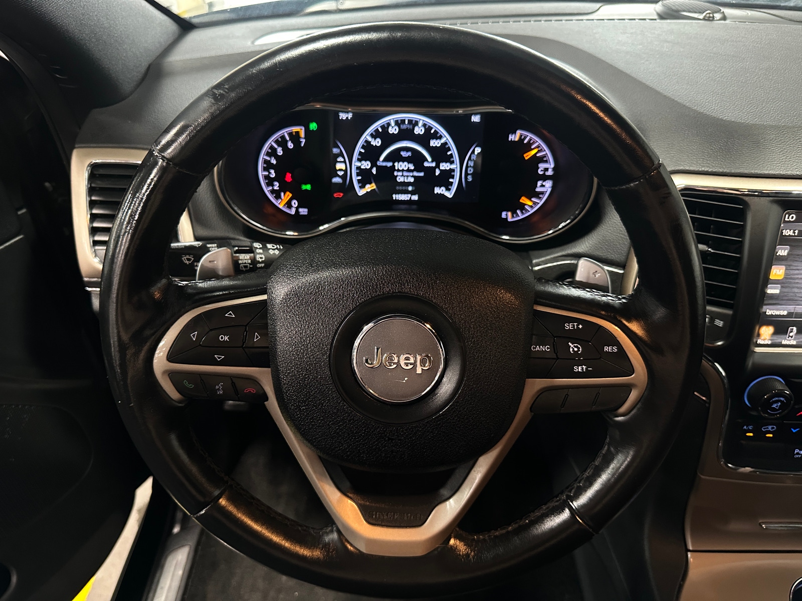 Thumbnail: 2015 Jeep Grand Cherokee - 4