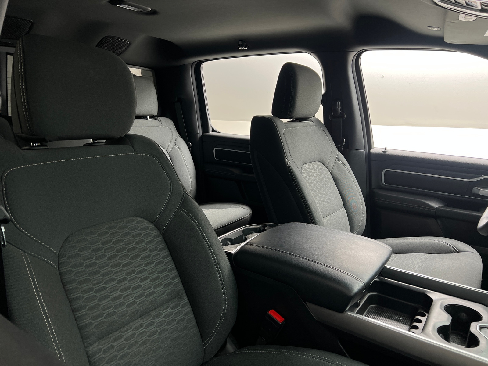 Thumbnail: 2025 RAM 1500 - 2
