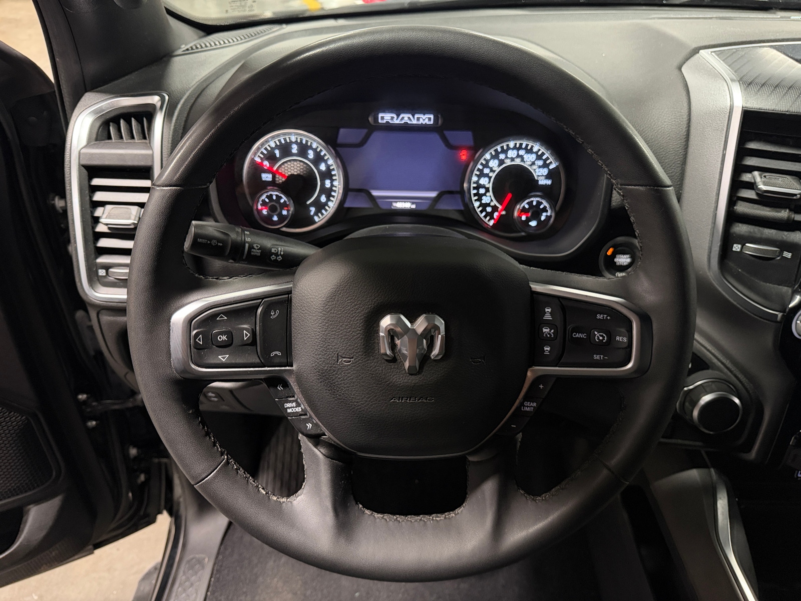 Thumbnail: 2025 RAM 1500 - 5