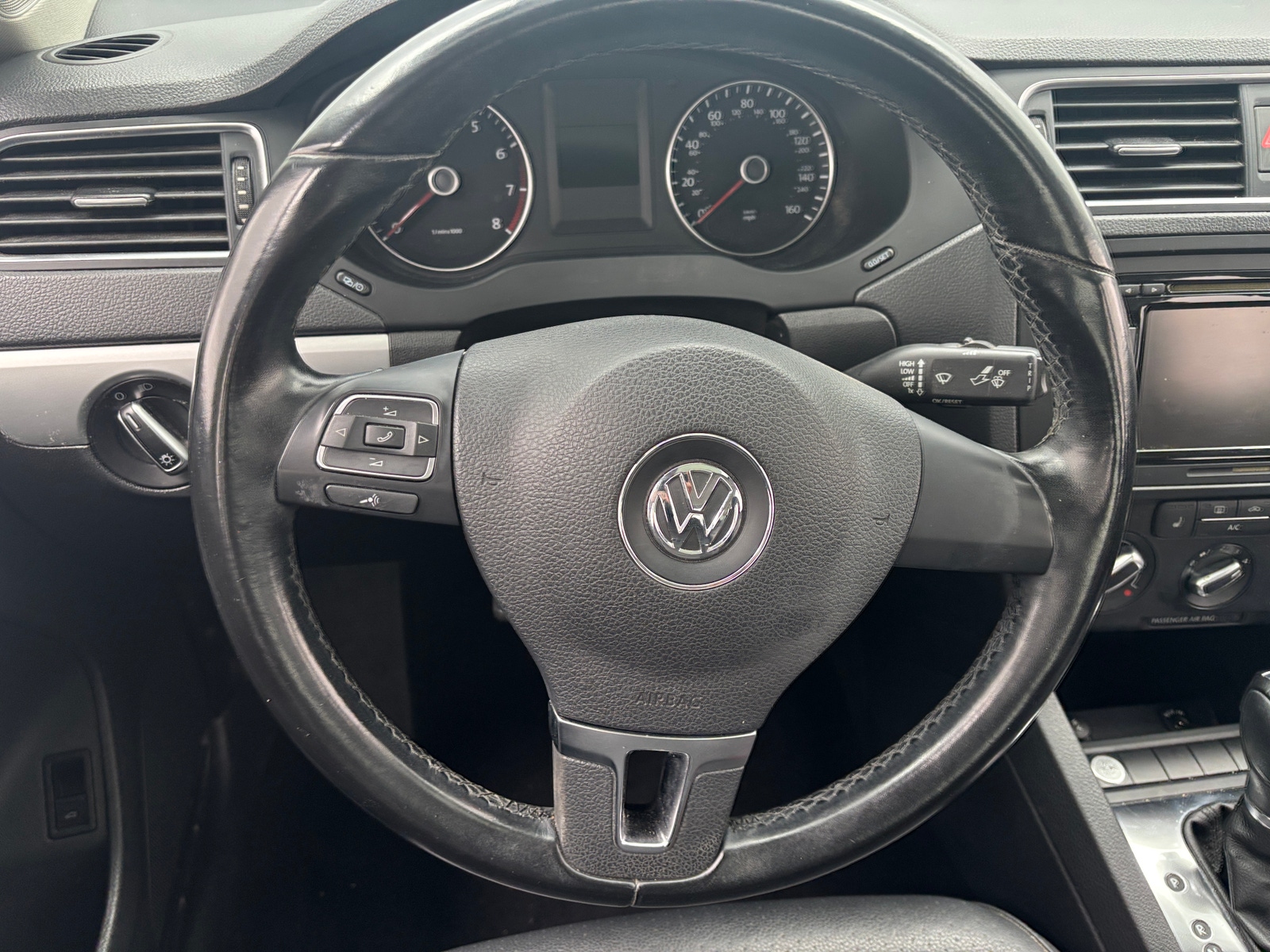 Thumbnail: 2014 Volkswagen Jetta - 4