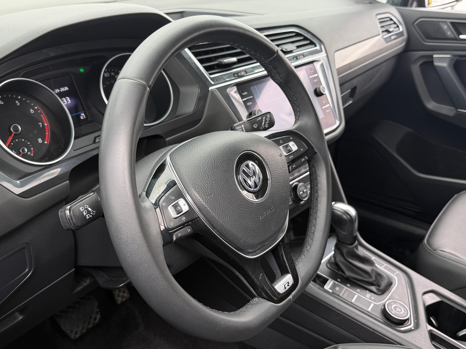 Thumbnail: 2020 Volkswagen Tiguan - 5