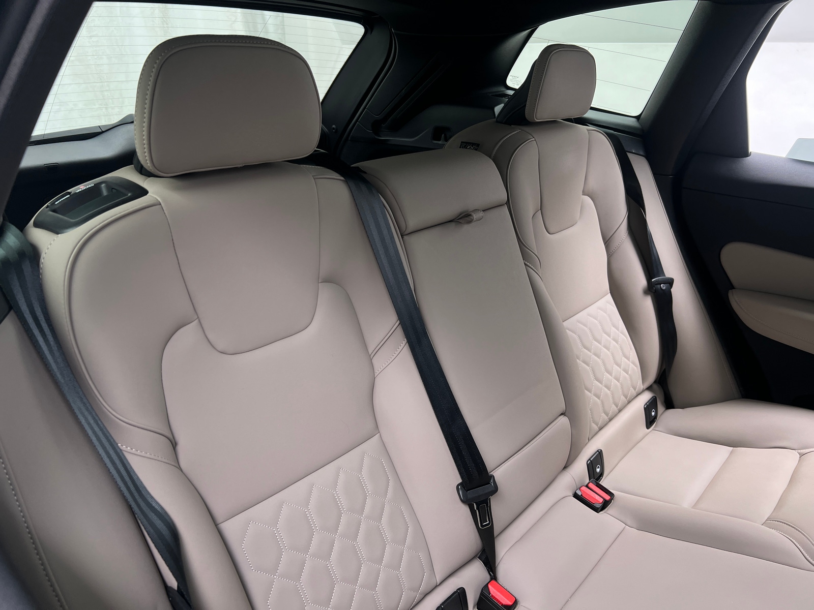 Thumbnail: 2026 Volvo XC60 - 5