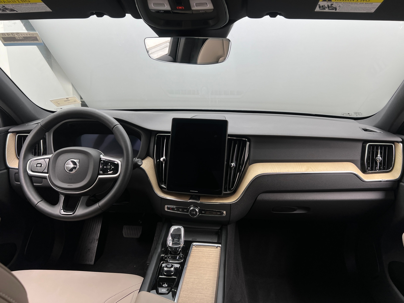 Thumbnail: 2026 Volvo XC60 - 2