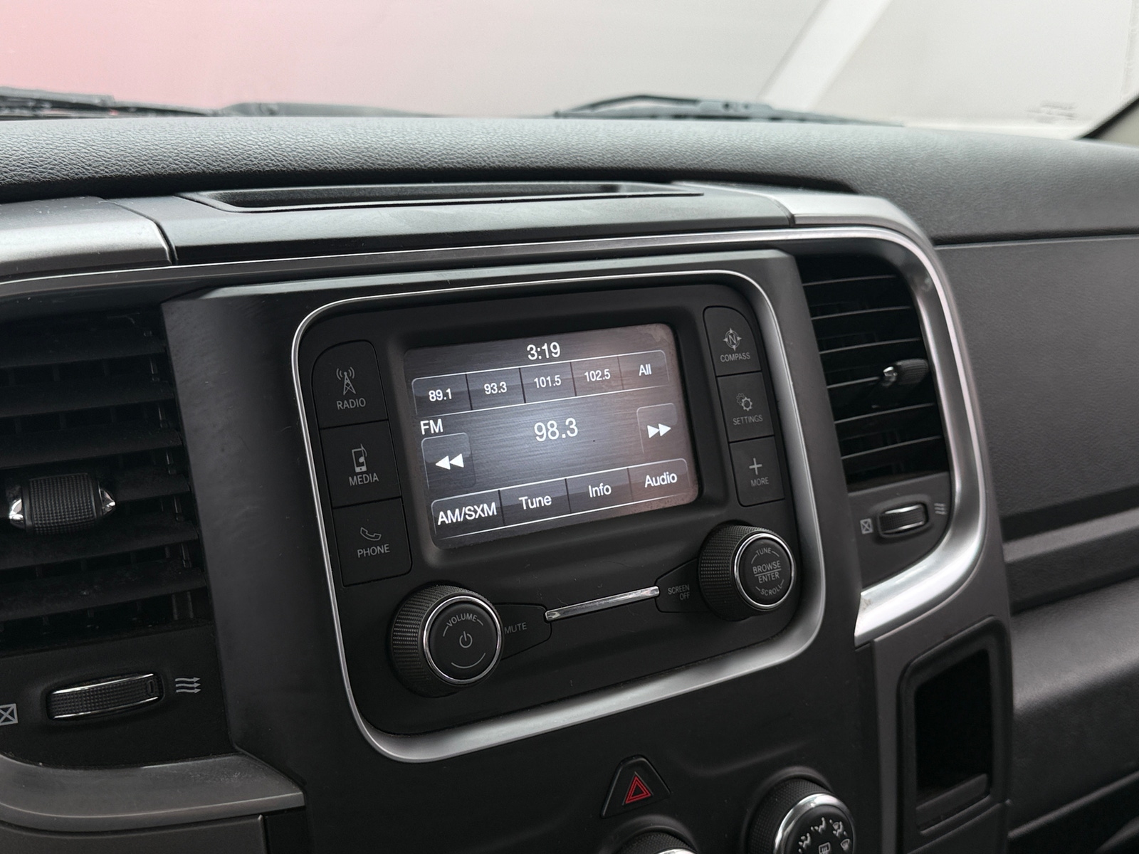 Thumbnail: 2024 RAM 1500 Classic - 4