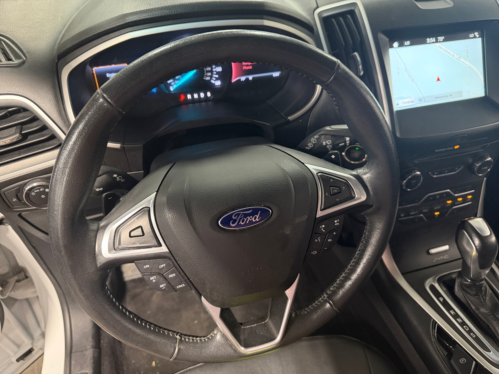 Thumbnail: 2017 Ford Edge - 4